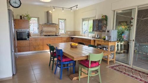 Gonen Apartment | מיי- טיפול - ספא בוטיק, סוויטה ויחידת גן מול נוף של עמק החולה