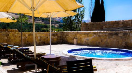 Wadi Musa Resort | The Old Village Hotel & Resort