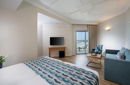 Acre Hotel | Palm Beach Hotel - Mehadrin Kosher suitable for Ultra-Orthodox guests
