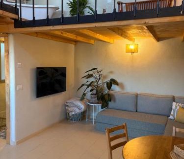 Tsukim Cabin | מים במדבר