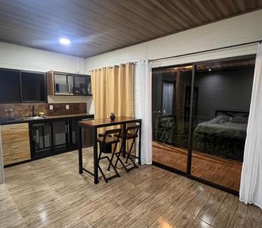 Bijagua Apartment | La cabaña del Colibrí