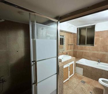 Amman Apartment | Cozy Large Studio 1 Central Amman Near Rainbow Street