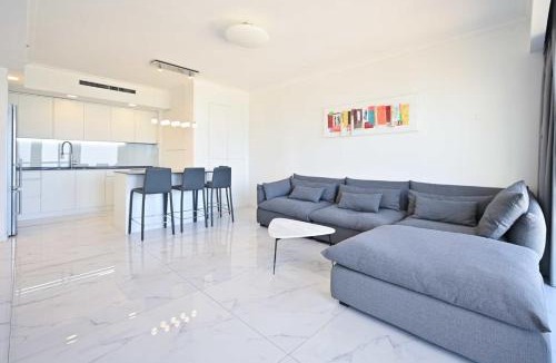 Neve Tzedek Apartment | Modern 2BR Amazing Sea View W/Parking by HolyGuest