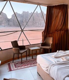 Wadi Rum Hotel | FARAH RUM LUXURY CAMP & Bubbles Hotel
