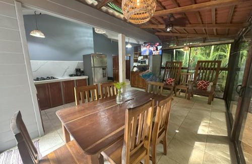 Cocles Apartment | Main House-3 Bedrooms & AC-2 Pools-Jungle-Beach-WiFi-TV