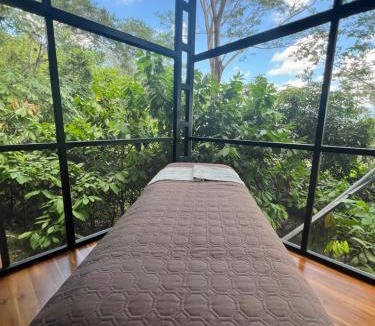 Parrita House | The Emerald Haven
