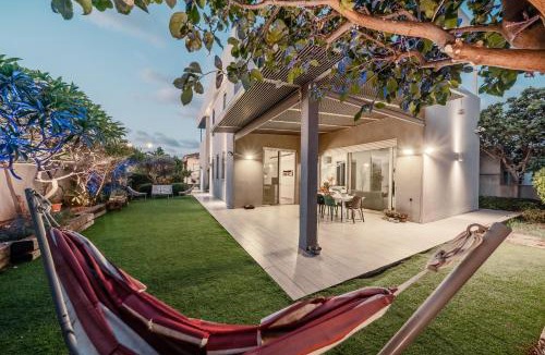 Hadera Villa | Olga Resort- Luxury Villa with Private Pool & Jacuzzi Steps from the Beach