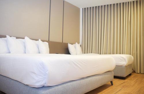 Suwailih Hotel | Spark Plaza Hotel