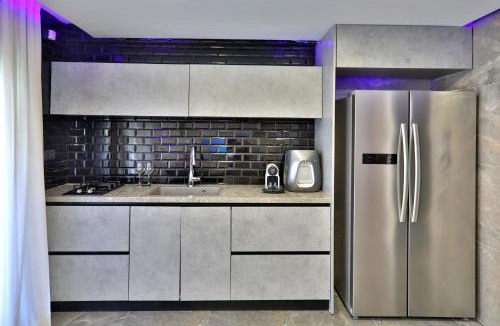 Haifa Apartment | שקיעה בים 75 - דירה מהממת עם ג'קוזי ספא ליד הים יש מקלט