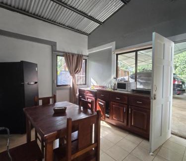 Nuevo Arenal Apartment | Casita el Jardin