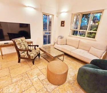 Mamilla Apartment | Rehavia Garden - in the center of Rehavi