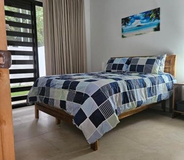 Palm Beach Estates Villa | Villa PRAGA Beach House