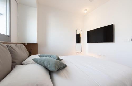Haifa Apartment | PORT CITY HAIFA - Luxury Seaview Penthouse w Jaccuzzi