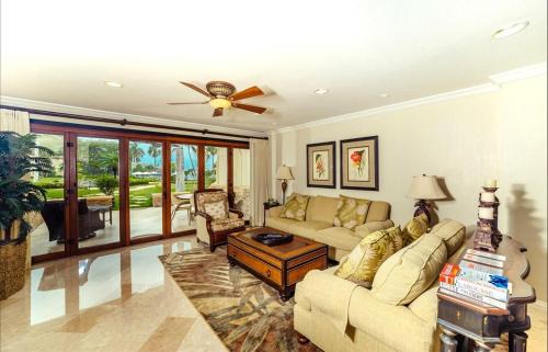 Playa Flamingo Villa | Palms 20 Luxury Oceanfront Villa