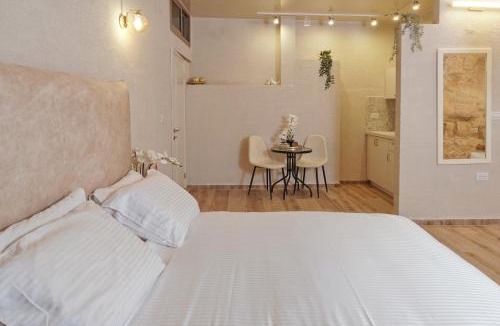 Kerem Ben Zimra Apartment | וילה לוזון - וילה מדהימה עם בריכה פרטית מחוממת ומקורה בכרם בן זמרה