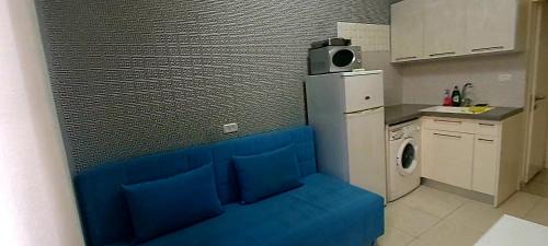 Bat Yam Apartment | Beachfront Studio Apartment Bat Yam 412