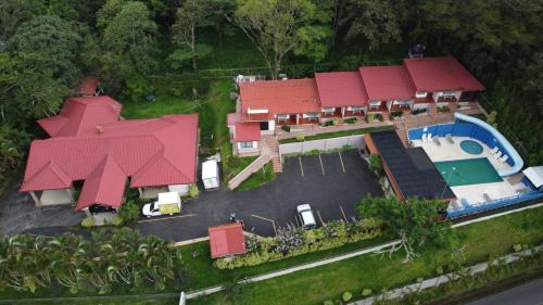 Tilaran Hotel | Hotel Cielo Azul Resort