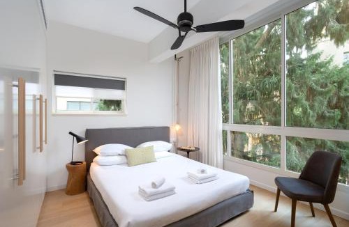 Tel Aviv City Center Apartment | Contemporary 3BR in Shenkin by HolyGuest
