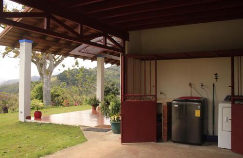 Orosi House | Casa Bartzis Sept to Nov offers 1 hour free massage