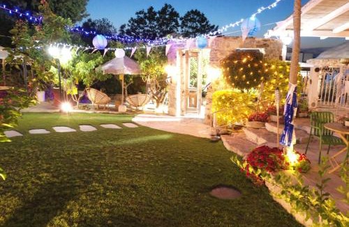 Givat Nili Bed & Breakfast | לאורה - סוויטת אבן יוקרתית עם גינה, בר פרטי וג'קוזי מפנק