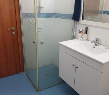 Rehovot Apartment | צימר ברחובות - Israeli Home