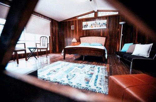 Escazu House | Rainforest Cabin in Escazu. Best of both words