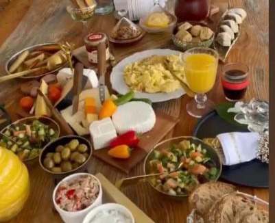 Givat Nili Bed & Breakfast | לאורה - סוויטת אבן יוקרתית עם גינה, בר פרטי וג'קוזי מפנק