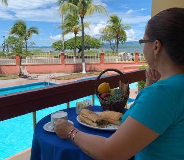 Puntarenas Hotel | Hotel Yadran Beach Resort