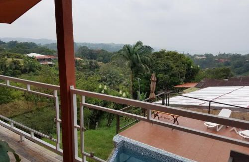 Nuevo Arenal Bed & Breakfast | Casa Donna Rosa B&B