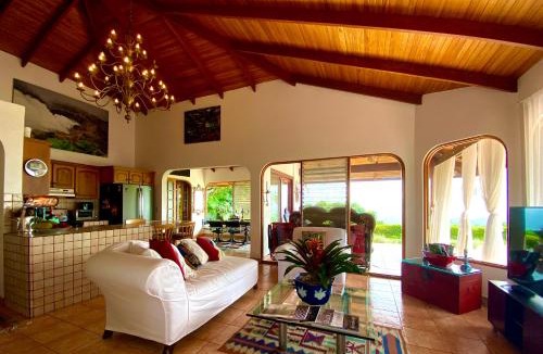 Atenas Villa | Magic Mountain Views Villa
