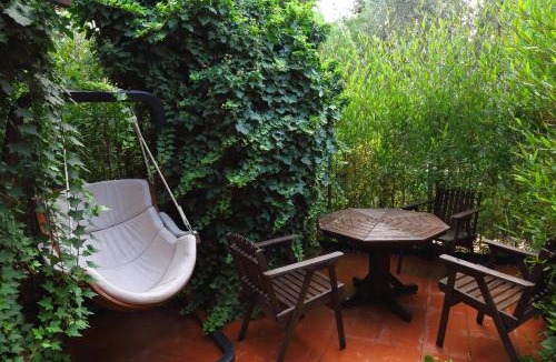 Kfar Vradim Cabin | The Rose Trail