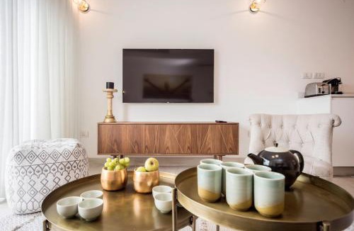 Jaffa Apartment | Heart of Jaffa's Flea Market by Five Stay