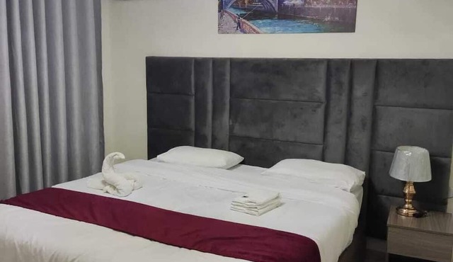 Golden Hotel