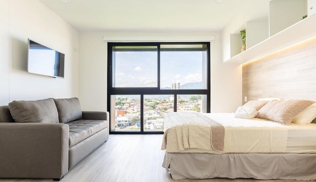 Brand new 1 bed loft with spectacular city view