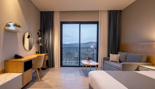 Logos hotel in Yad Hashmona