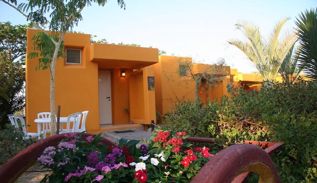 Elifaz Kibbutz Desert Hospitality