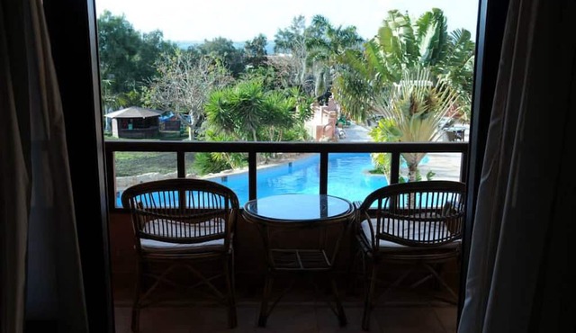 Africana Hotel & Spa in Al-'Amriyah