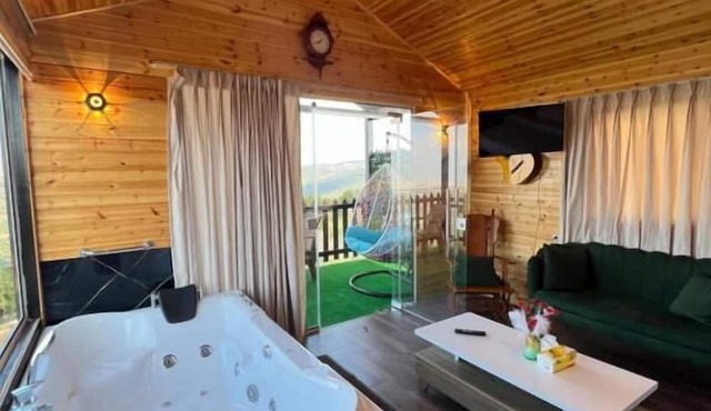 SAFARI HUTS
