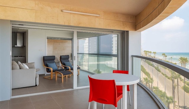 Iconic Tower 3BR | Frontline Sea View | Mamad