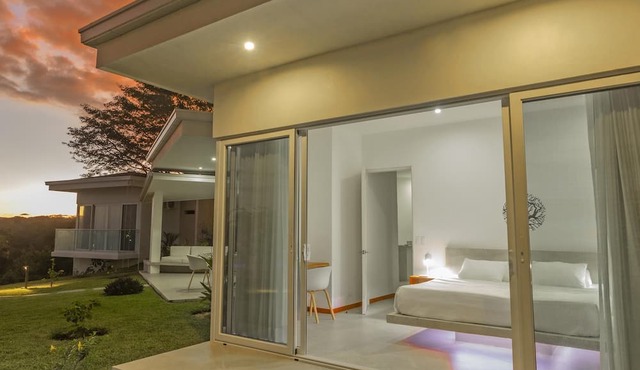 Adeluna Luxury Ocean View Villas
