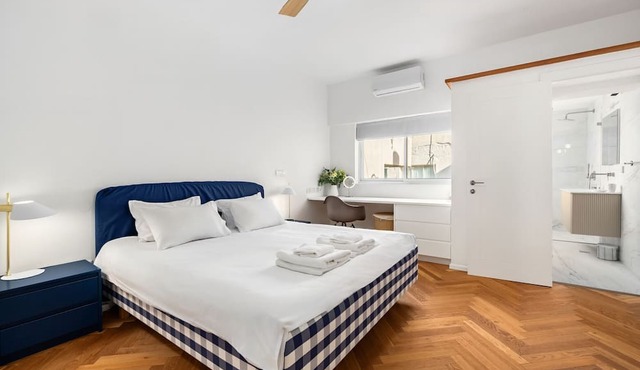 Beach Penthouse & Terrace near Hilton by FeelHome