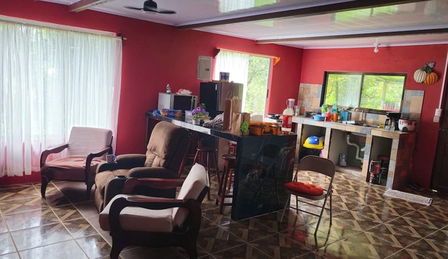 Charming 2-bedroom house in wonderful Peñas Blancas with WiFi, AC