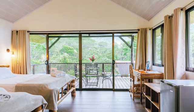 Lodge with Private 40ha Jungle Reserve