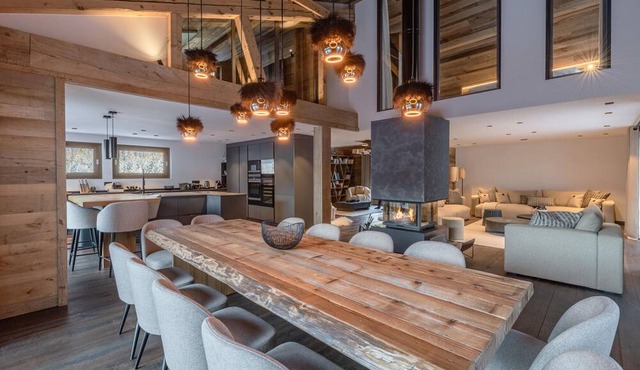 Luxury chalet with indoor pool and sauna, near Chamonix in Chamonix-Mont-Blanc