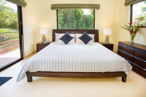 Villa Mariposa - Peaceful Mountain Getaway