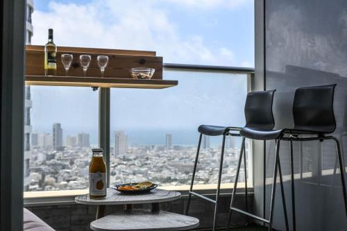 Mamad Modern Duplex with Sea View