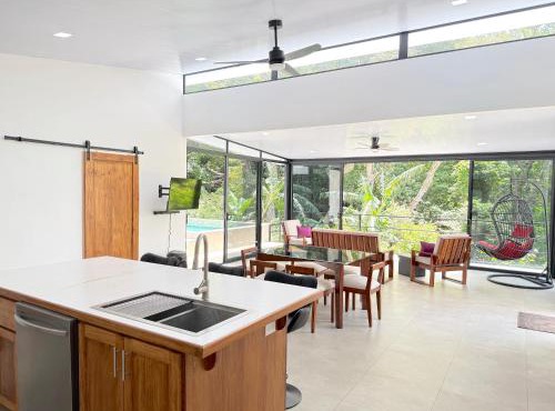 Casa La Paz, Paix, Jungle, Singes, Piscine à Atenas