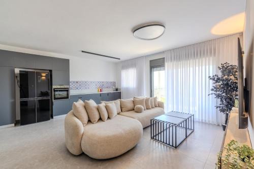 Wonderful 4BDR in the center BY MadrigalRentals