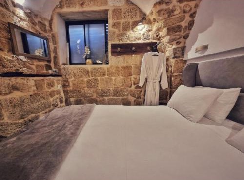 Akotika boutique