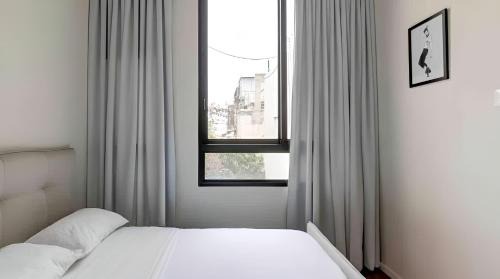 Luxury 3 Bedrooms Apt near Hilton hotel